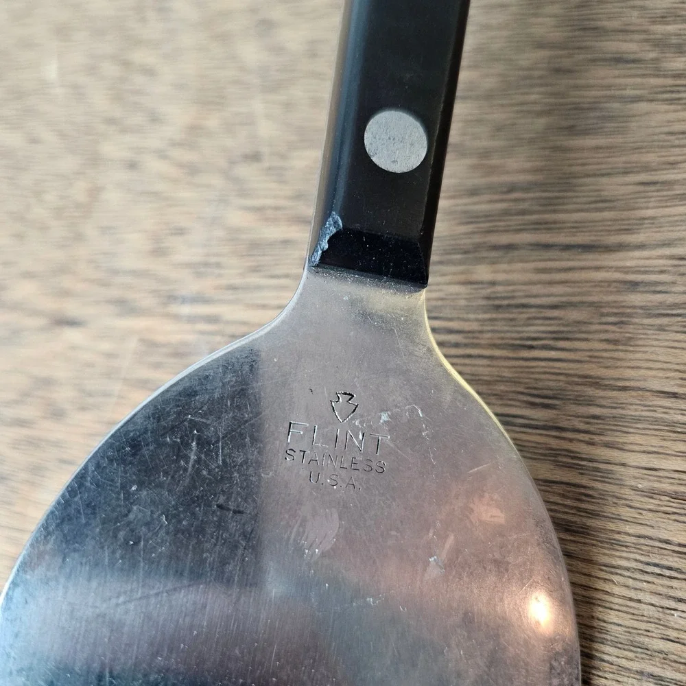 Flint Arrow Stainless Steel Pie Server Black Bakelite Hanging Handle USA MCM Vtg